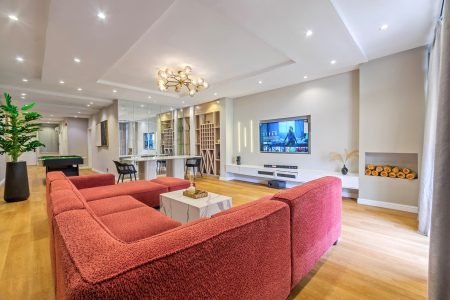 3bedroom Waterfront Apartment