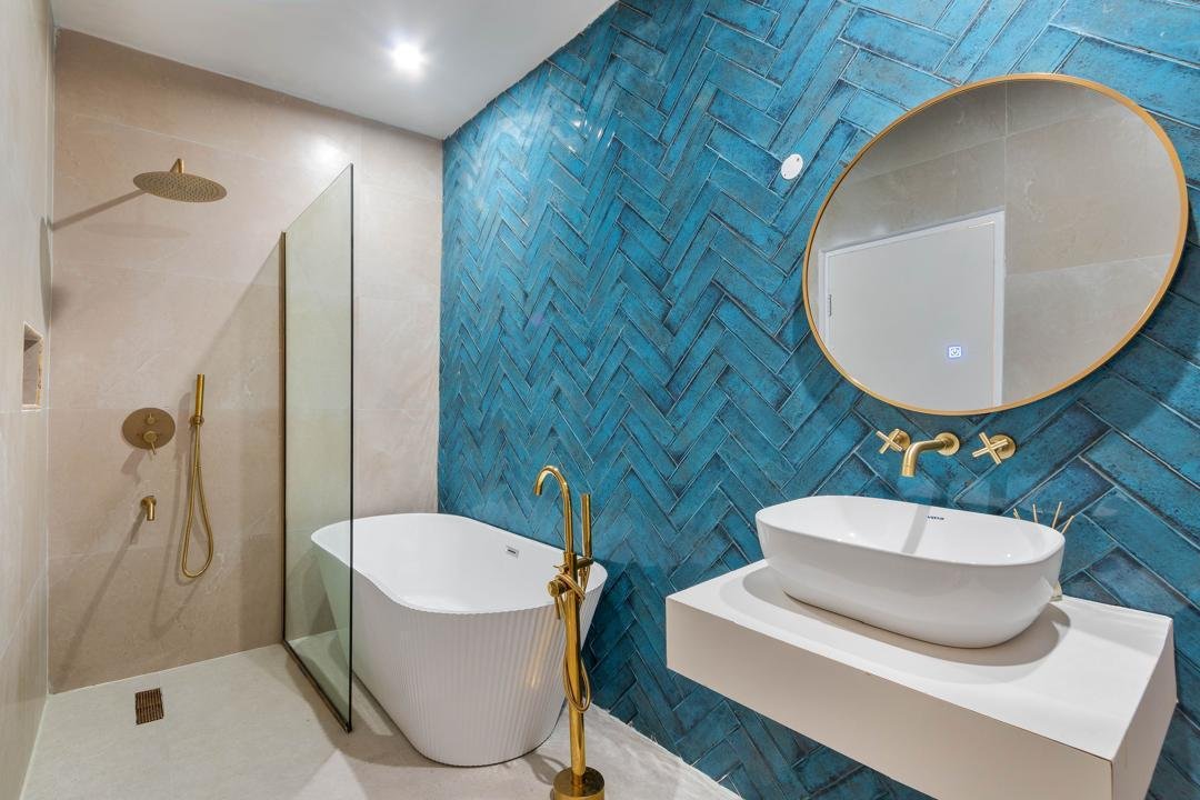 Waterfront 4bedroom Apartment