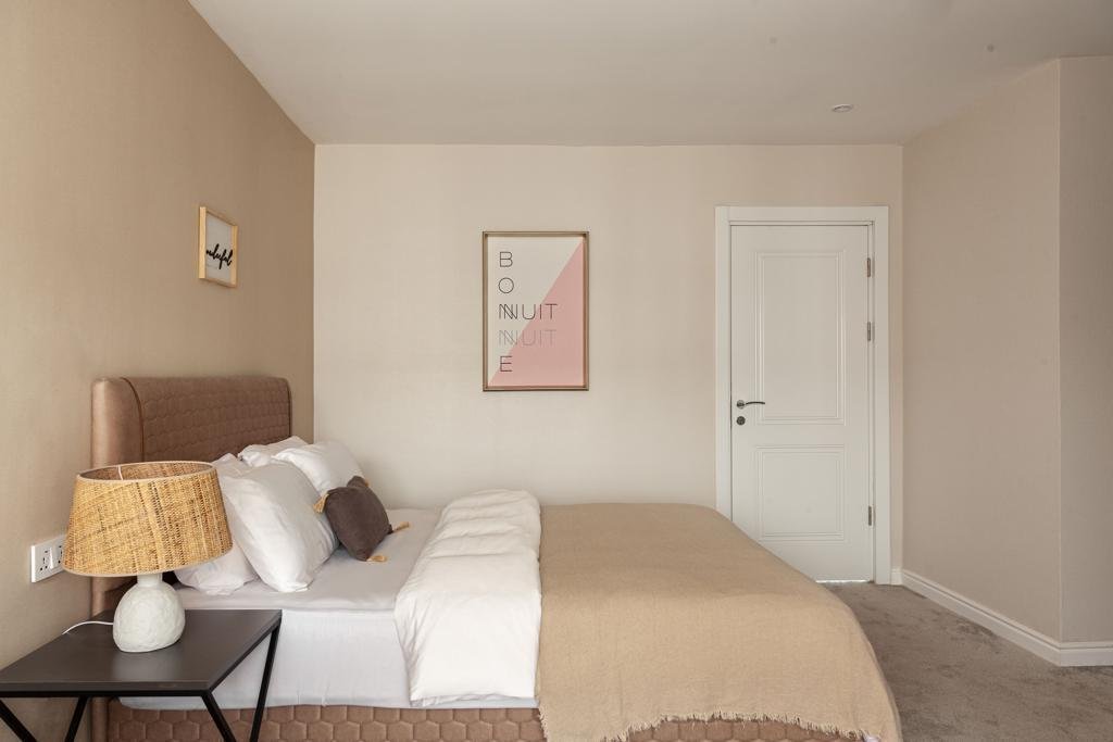 White themed 3 bedroom apartment