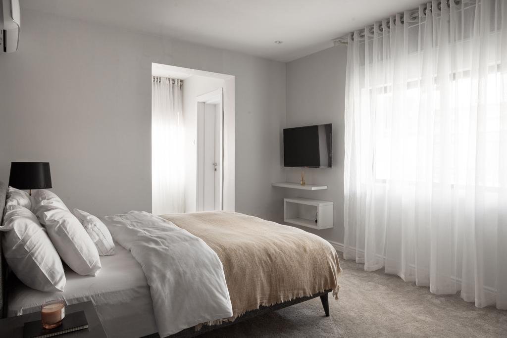 White themed 3 bedroom apartment