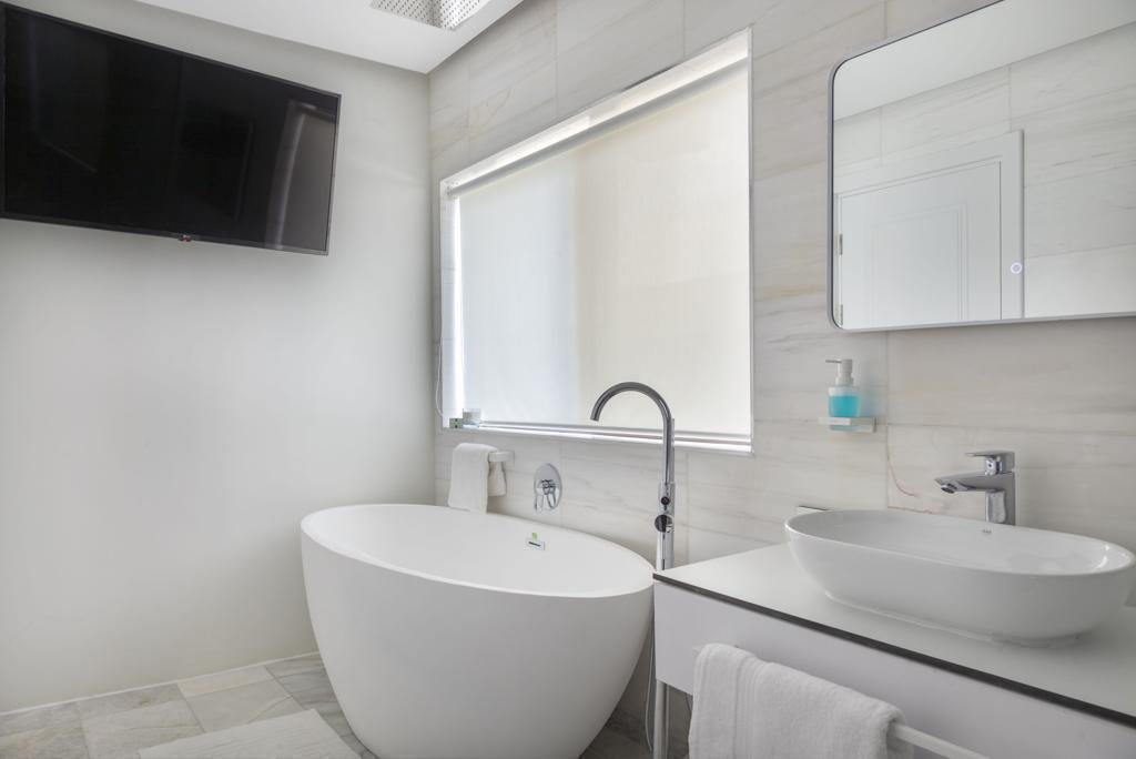 White themed 3 bedroom apartment